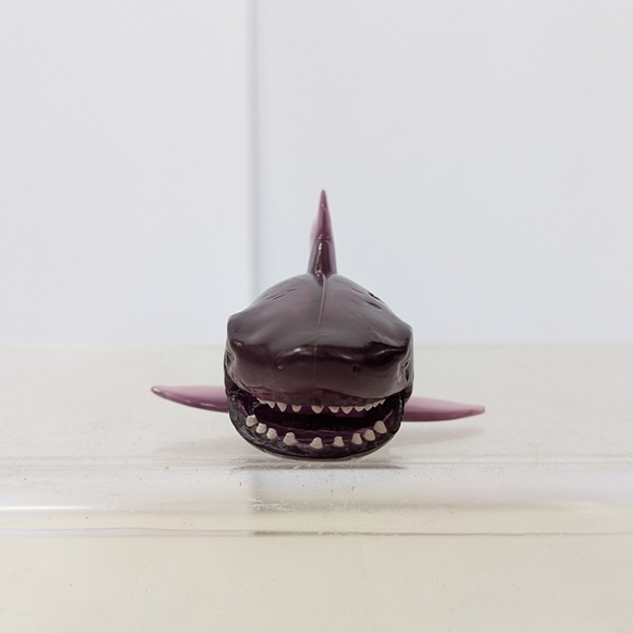 Disney Pirates of the Caribbean 5” Purple Shark Figure (Spin Master) - Picture 2 of 8